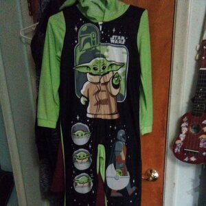 Boys' Star Wars Grogu Baby Yoda Hooded Fleece Pajama Sleeper Size 12